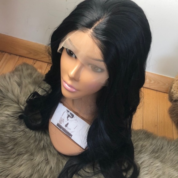 💫 24” BLACK BODY WAVY LACE FRONT WIG💫 *NWT*

🆕